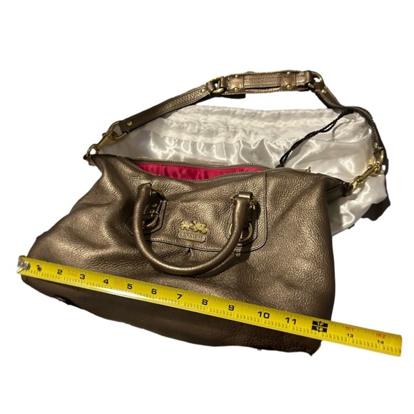 Coach, gold leather tote. - Picture 5 of 8